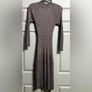 Elegant Gray Ribbed Knit Dress